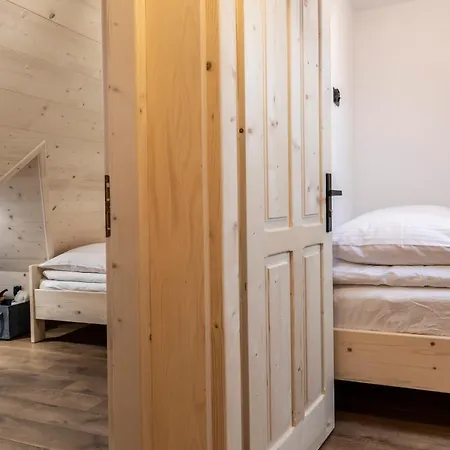 Udanypobyt Szczyty 1031 Apartment